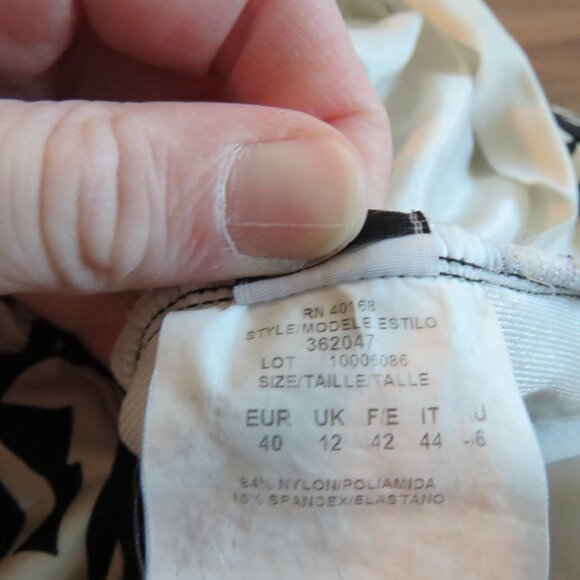 MIRACLESUIT Black and White Flyaway Swim Tankini in Love Scroll Knot - Size US 8 - Picture 13 of 13